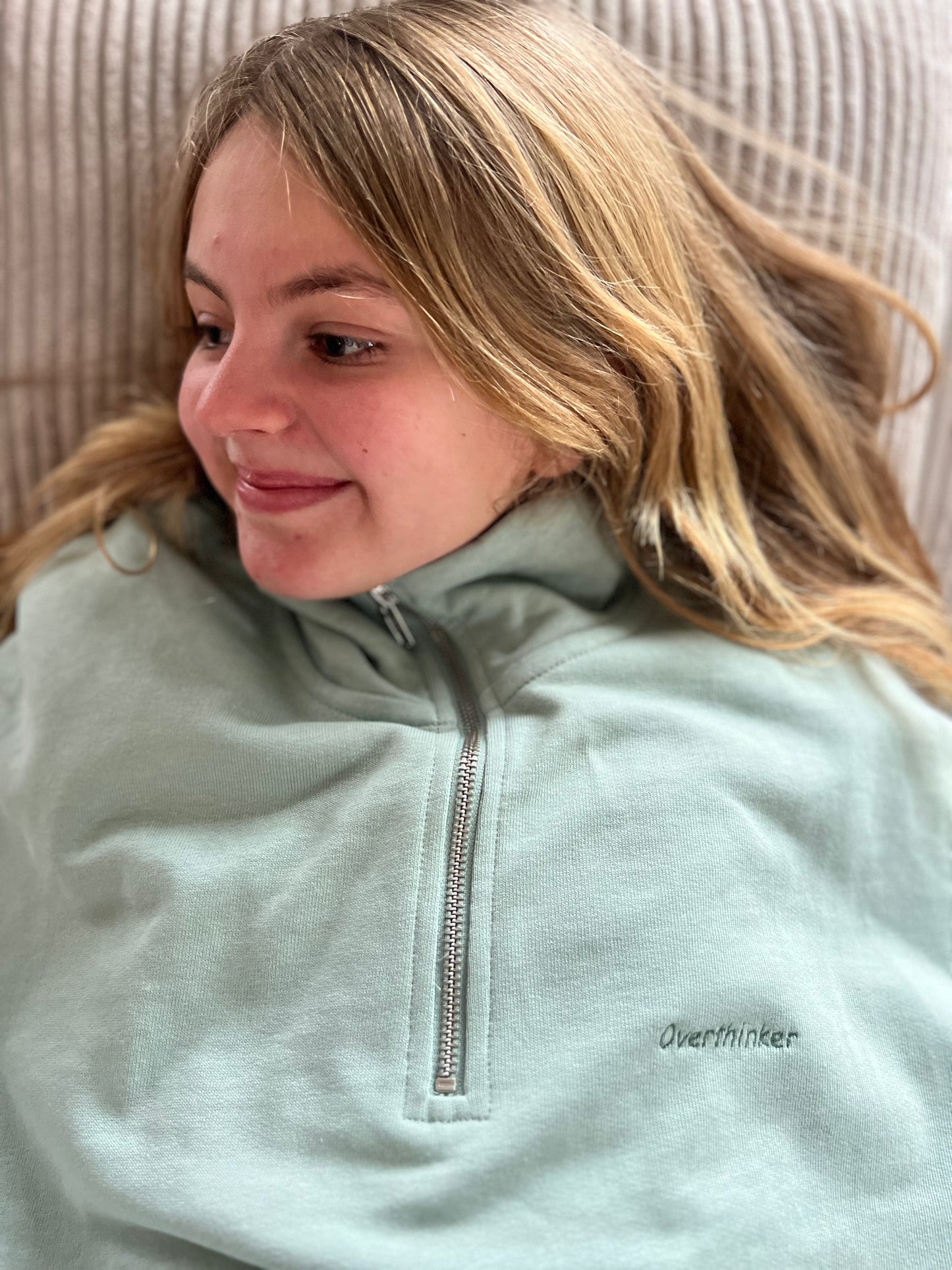 Quarter Zip 'Overthinker'