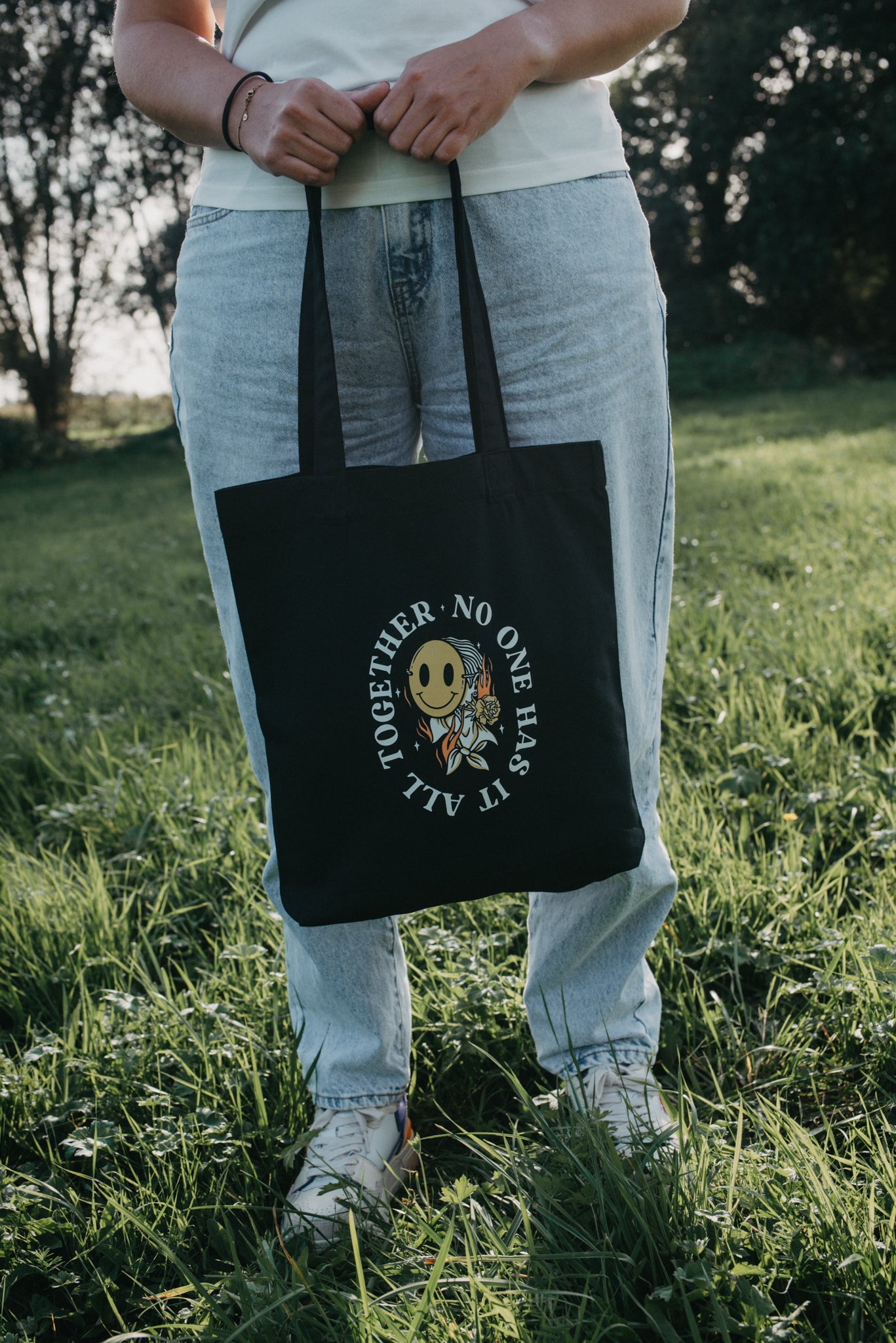 Tote bag