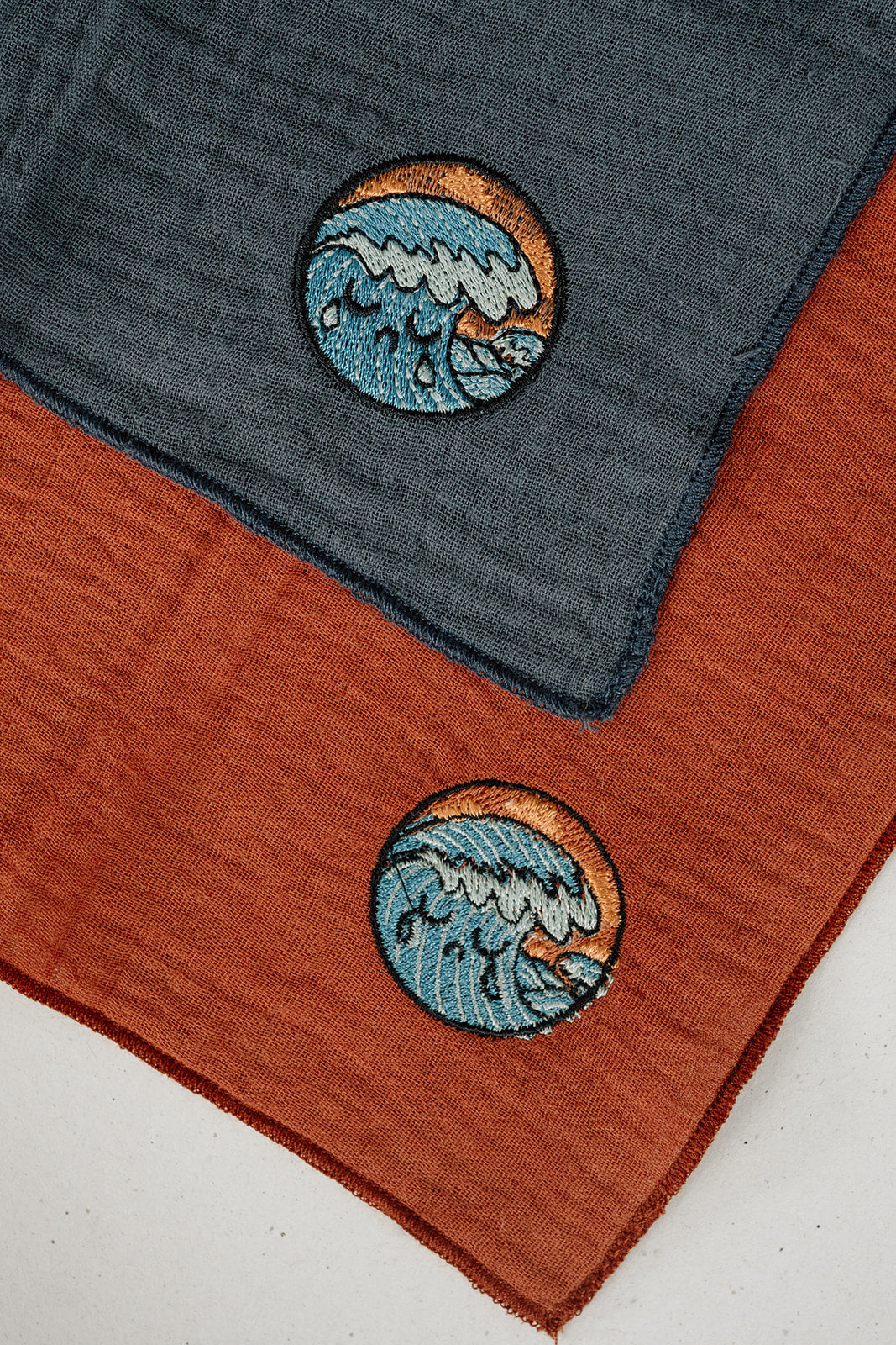 Zakdoek "the waves of life" (big boys)